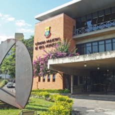 Câmara de BH abre concurso para consultor e procurador