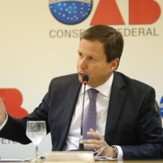 “Cunha e Maluf foram eleitos pelo povo”, alerta presidente da OAB