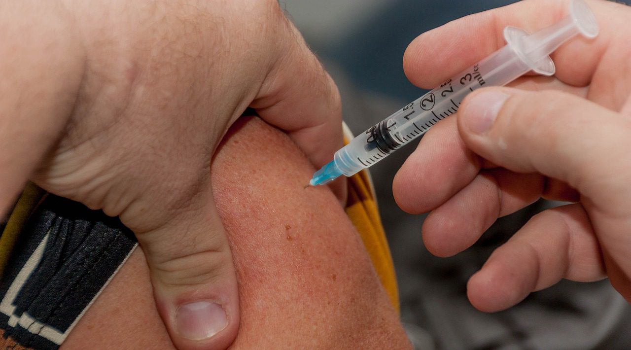 Movimento antivacina gera riscos criminais