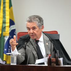 Marco Aurélio derruba domiciliar da irmã e primo de Aécio