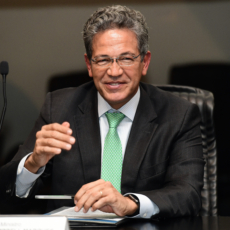 Mauro Campbell Marques, do STJ, entrega relatório de atividades