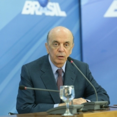 Toffoli suspende busca e apreensão no gabinete de José Serra no Senado