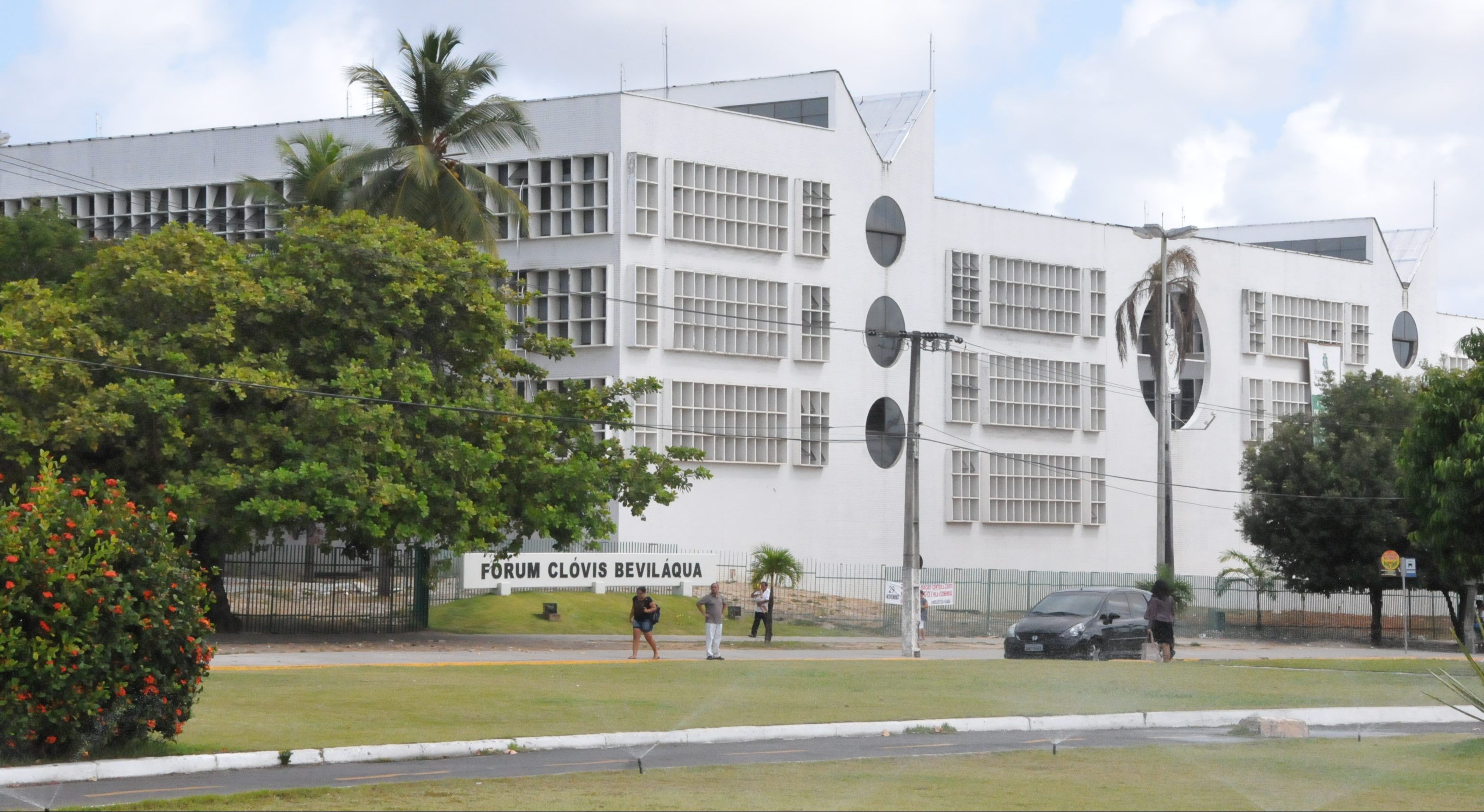 Juiz diz em audiência que advogada é desqualificada, imatura e ingênua