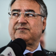 STJ envia para Justiça Eleitoral denúncia do MPF contra ex-governador de SC