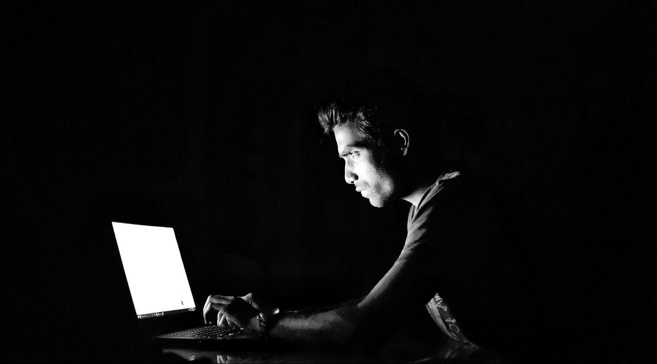 Segurança da informação e IoT no Brasil: prioridades, modelos e alternativas