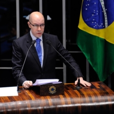 Caso Demóstenes: STF troca objetividade da lei pela subjetividade dos ministros