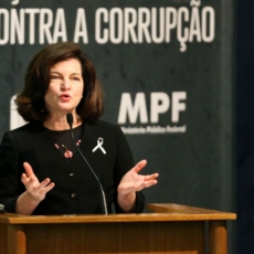 Em novo memorial, Raquel Dodge critica manobra em HC de Lula e cita voto de Rosa
