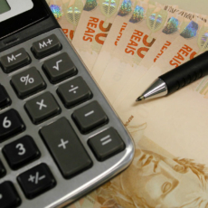 Aspectos da trajetória da dívida ativa da União