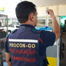 Em Goiás, Justiça obriga 156 postos a baixar o preço do etanol