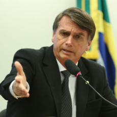 MPF pede que Bolsonaro pague R$ 300 mil de indenização por declarações ofensivas