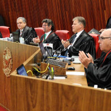 Ministros do TSE enfrentam seus locais de fala