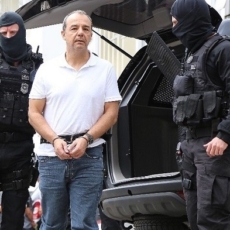 Em inquérito sobre algemas, Cabral diz que se sentiu sequestrado para Curitiba