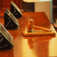 Os embargos de declaração podem adequar o julgado a um precedente superveniente?