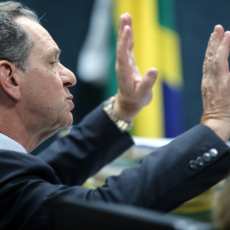 Noronha propõe questão de ordem sobre pedidos de notas taquigráficas no STJ