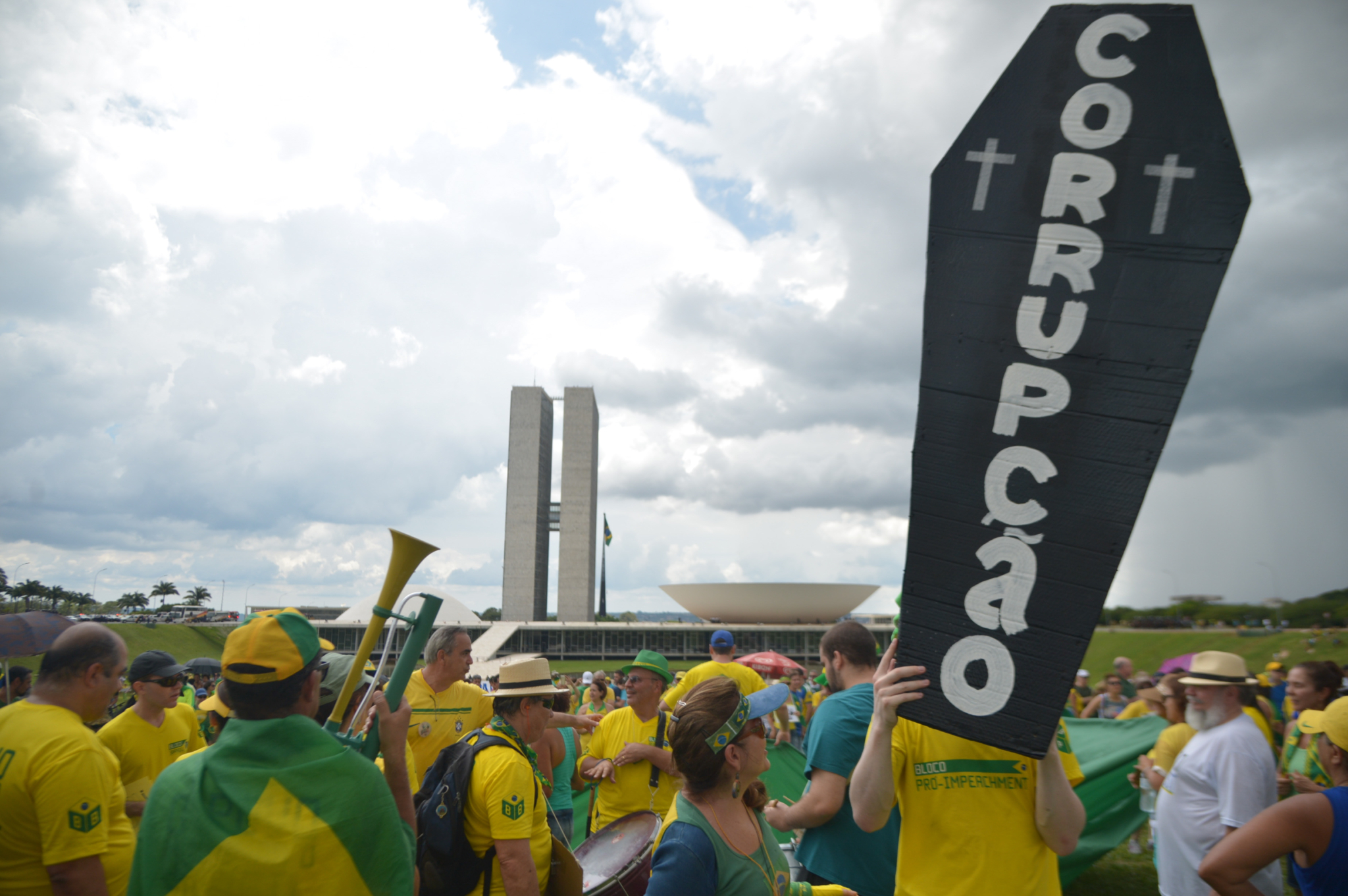 Entre corrupção passiva, ativa e concussão