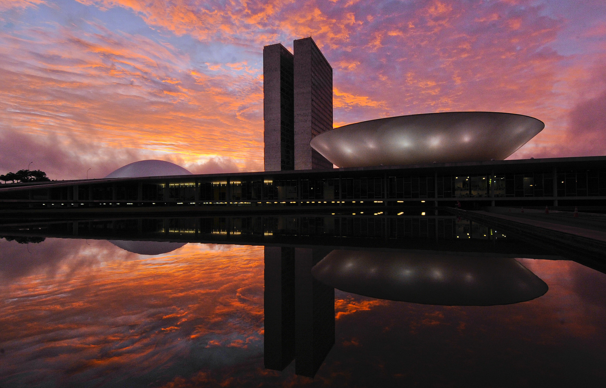 Desestatização: assalto ao patrimônio do povo