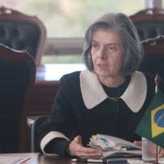 Cármen Lúcia volta atrás e libera contrato entre Telebras e empresa americana