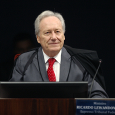 Incluir reajuste de ministros seria ‘boa técnica orçamentária’, diz Lewandowski