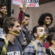 Queermuseu: muito além da censura