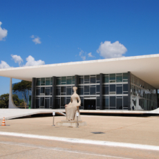 Na reta final do ano, STF não decidiu extensão de imunidades a deputado estadual
