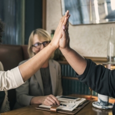 Mulheres nos municípios: a desigualdade de gênero nos diretórios partidários