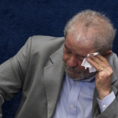 Fachin rejeita HC de Lula contra decisão do STJ