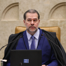 Toffoli veta pagamento de honorário a advogados com precatório do Fundeb
