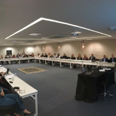 Membros do MP defendem punição de professores por doutrinação ideológica