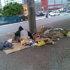 Pessoas em situação de rua e o direito fundamental à inviolabilidade domiciliar