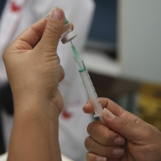Pregão de R$ 400 milhões abre dúvida sobre troca de biológico por similar no SUS