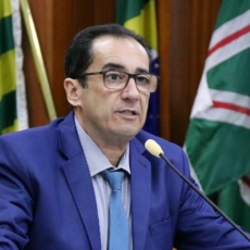 Senador Jorge Kajuru acusa ministro Gilmar Mendes de vender decisões