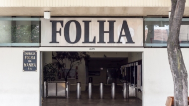 Repórter não deve indenizar jornal por escrever ‘Chupa Folha’ em obituário, decide TST