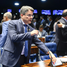 Senador consegue 27 assinaturas para CPI do STF e do Judiciário