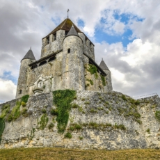 Em Provins, sudeste de Paris