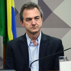 Joesley Batista não tem que comparecer à CPI do BNDES, decide Celso de Mello