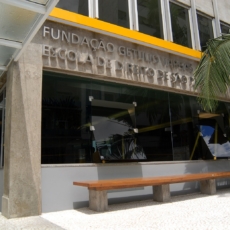 Seminário sobre análise econômica do Direito e política criminal