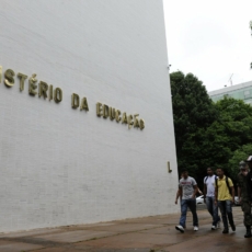 Transferências federais na educação: nem sempre solução é ampliar controle