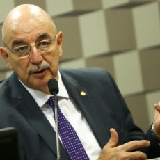 Osmar Terra defende fechar Anvisa se plantio de cannabis for aprovado