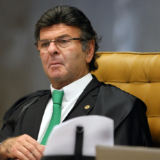 Ação sobre multa em compensação tributária é retirada do plenário virtual do STF