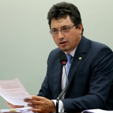 Celso autoriza buscas contra deputado Sergio Souza por suspeita de fraudes em fundos