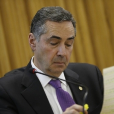 Ação para que até juízes passem por detectores em fóruns terá rito de urgência no STF