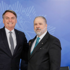 Absurdo monitoramento de jornalistas pelo governo e sua insólita defesa pelo PGR