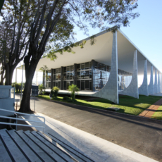 Novo aciona STF para incluir despesas com inativos no limite de gastos com pessoal
