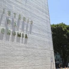 Projeto de LDO prevê déficit de R$ 170,4 bilhões em 2022