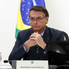 Governadores não aderiram à ideia de Bolsonaro de reabrir comércio