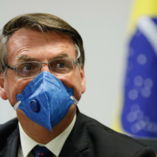 Bolsonaro sanciona lei do governo digital e veta ‘pedágio de dados abertos’