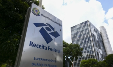 Sem regulamentação, bônus pago a auditores da Receita cria insegurança tributária