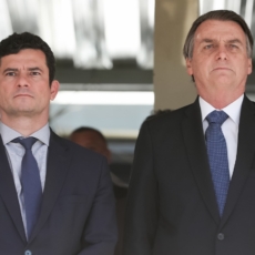 Bolsonaro: ‘Perde o ministério quem for elogiado pela Folha ou pelo Globo’