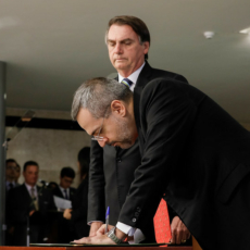 Weintraub in trouble: fuga, turismo ou ‘missão diplomática’?