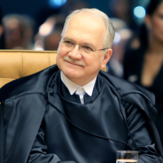 Fachin rejeita tese do marco temporal e vota a favor dos indígenas